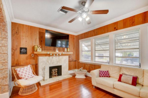 Thai Villa Downtown Historic Home - 1mi to Beach